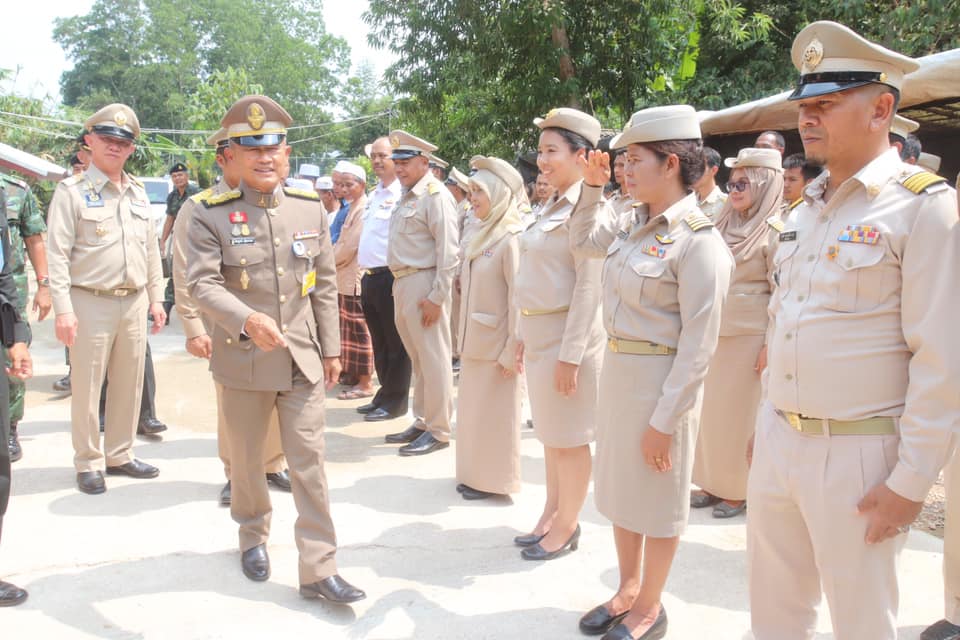 พระบาทสมเด็จพระเจ้าอยู่หัว ทรงพระกรุณาโปรดเกล้าโปรดกระหม่อม ให้ พล.อ.ไพบูลย์ คุ้มฉายา องคมนตรี....