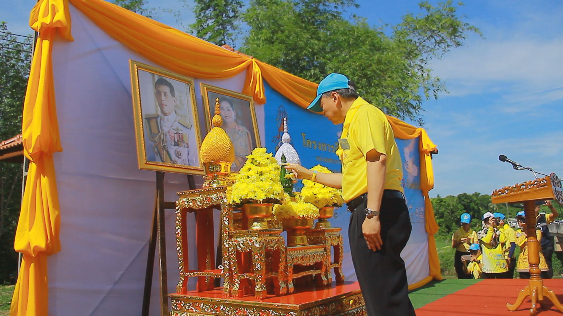 จิตอาสา พัฒนาทำความสะอาดคลองลำดา...