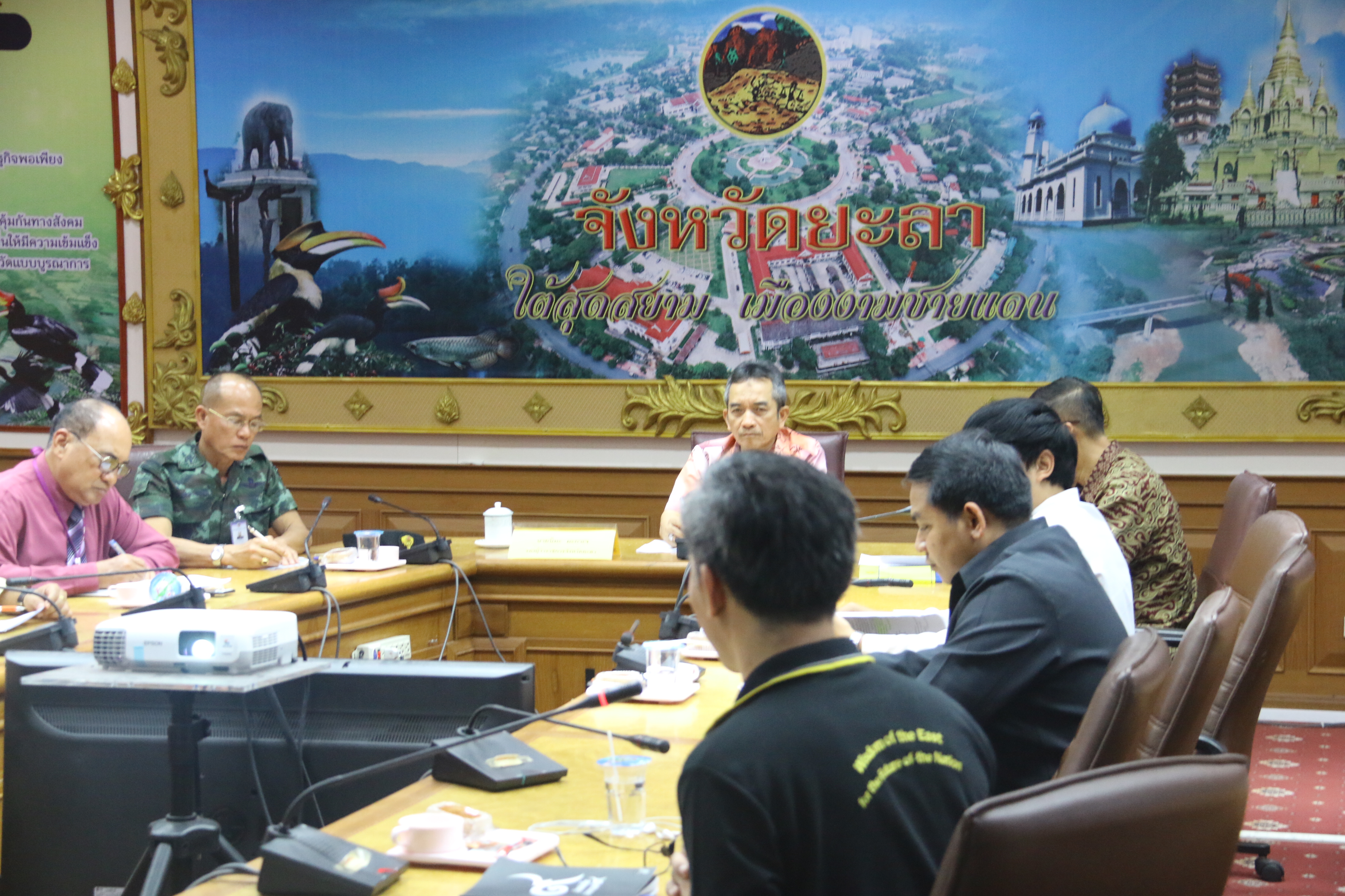 ประชุมระดมความคิดเห็นกับหน่วยงานที่เกี่ยวข้องกับแผนงานบูรณาการ...