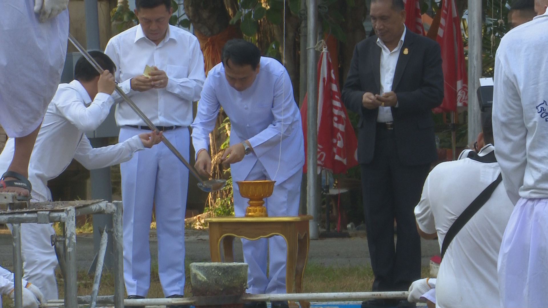 พิธีเททองหล่อรูป พระธรรมสิทธิมงคลฯ