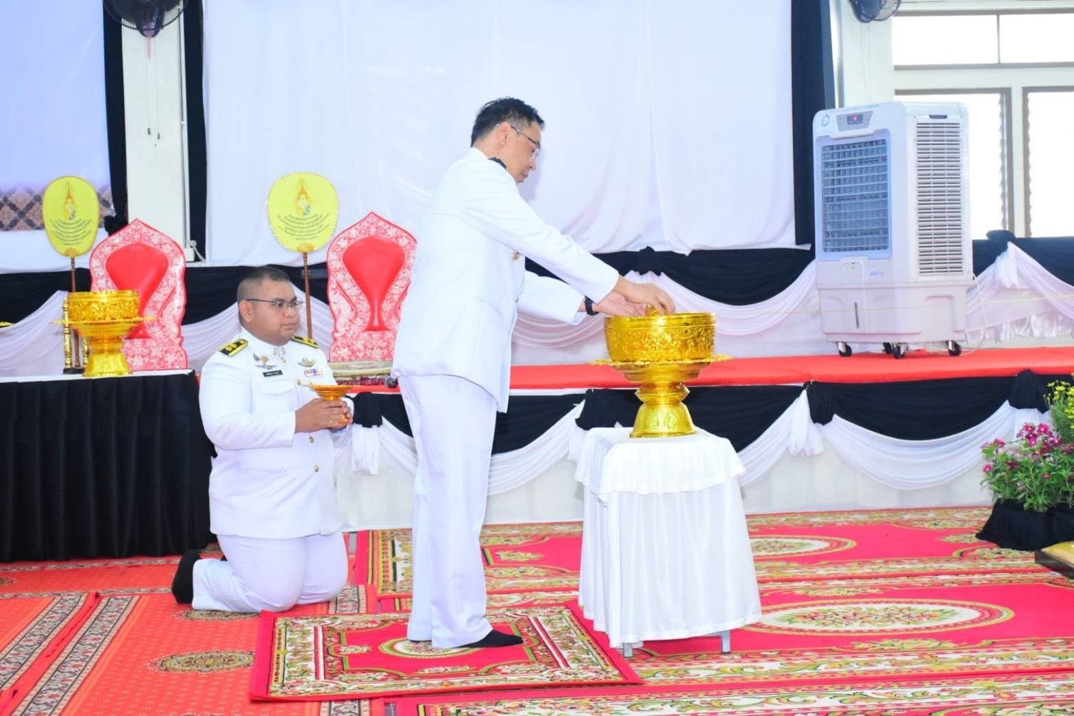 จังหวัดยะลา จัดพิธีถวายน้ำสรงพระศพ เบื้องหน้าพระรูป สมเด็จพระเจ้าลูกเธอ เจ้าฟ้าพัชรกิติยาภา นเรนทิราเทพยวดี กรมหลวงราชสาริณีสิริพัชร มหาวัชรราชธิดา อย่างสมพระเกียรติ