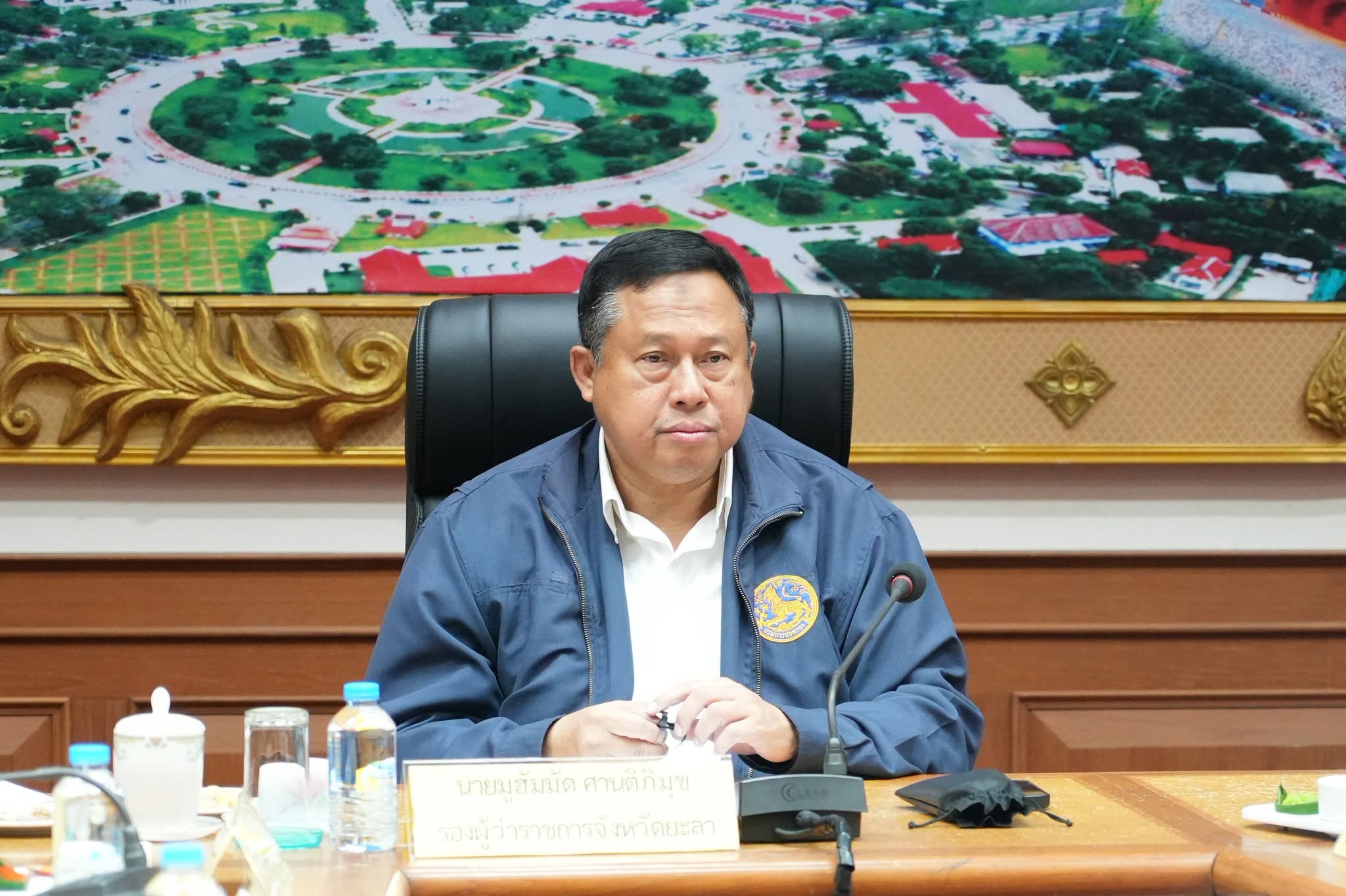 จังหวัดยะลา ร่วมประชุมกองบัญชาการป้องกันและบรรเทาสาธารณภัยแห่งชาติ(บกปภ.ช.) เพื่อติดตามสถานการณ์และการให้ความช่วยเหลือผู้ประสบอุทกภัยผ่านระบบสื่ออิเล็กทรอนิกส์